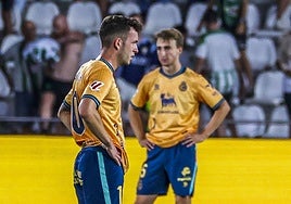 Íñigo Vicente salió en el segundo tiempo.