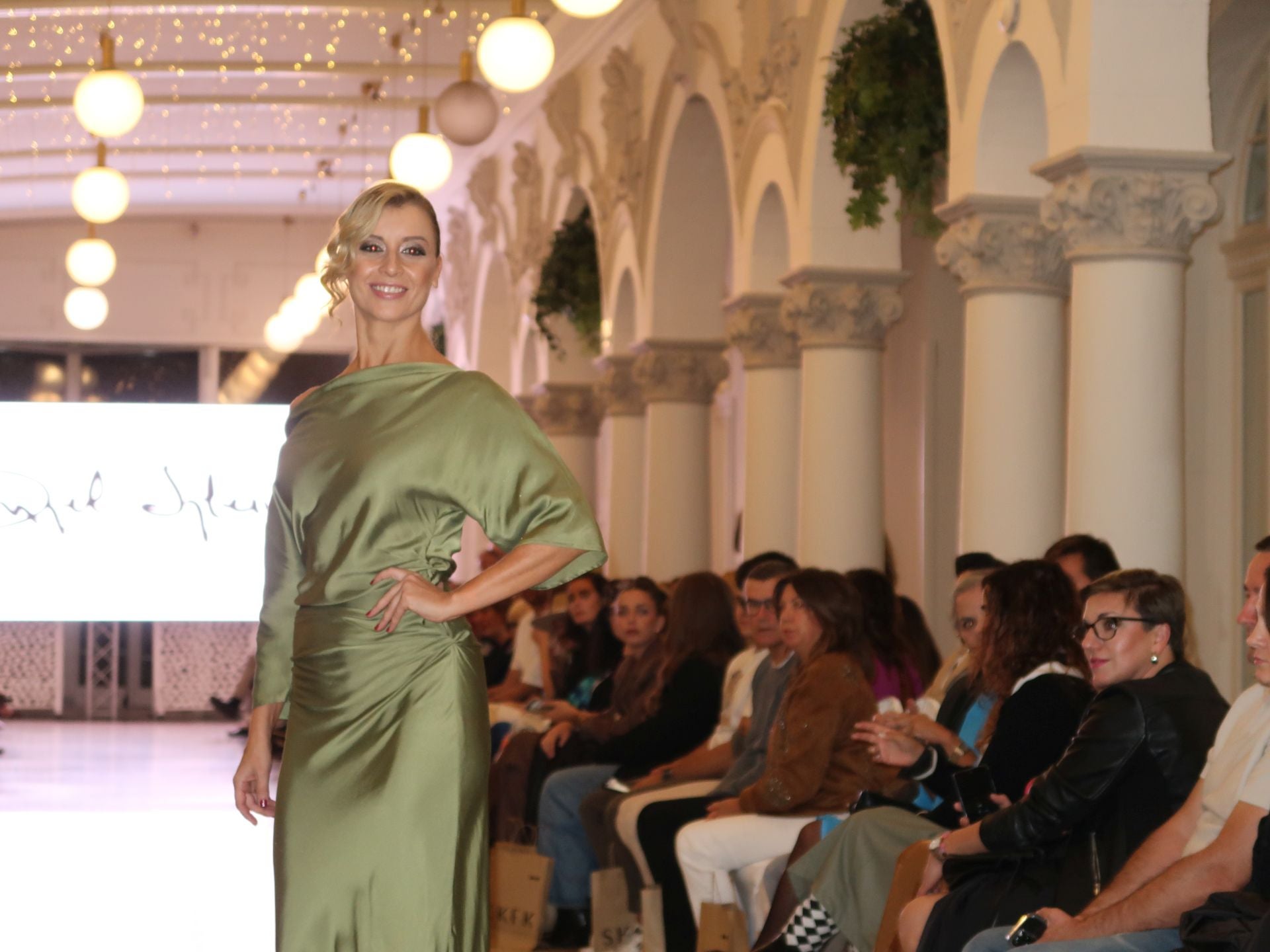 Vanessa Martínez, con otra de las propuestas de Ángel Iglesias.