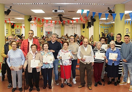 Homenaje del Ayuntamiento a los mayores de 90 años de Reinosa.