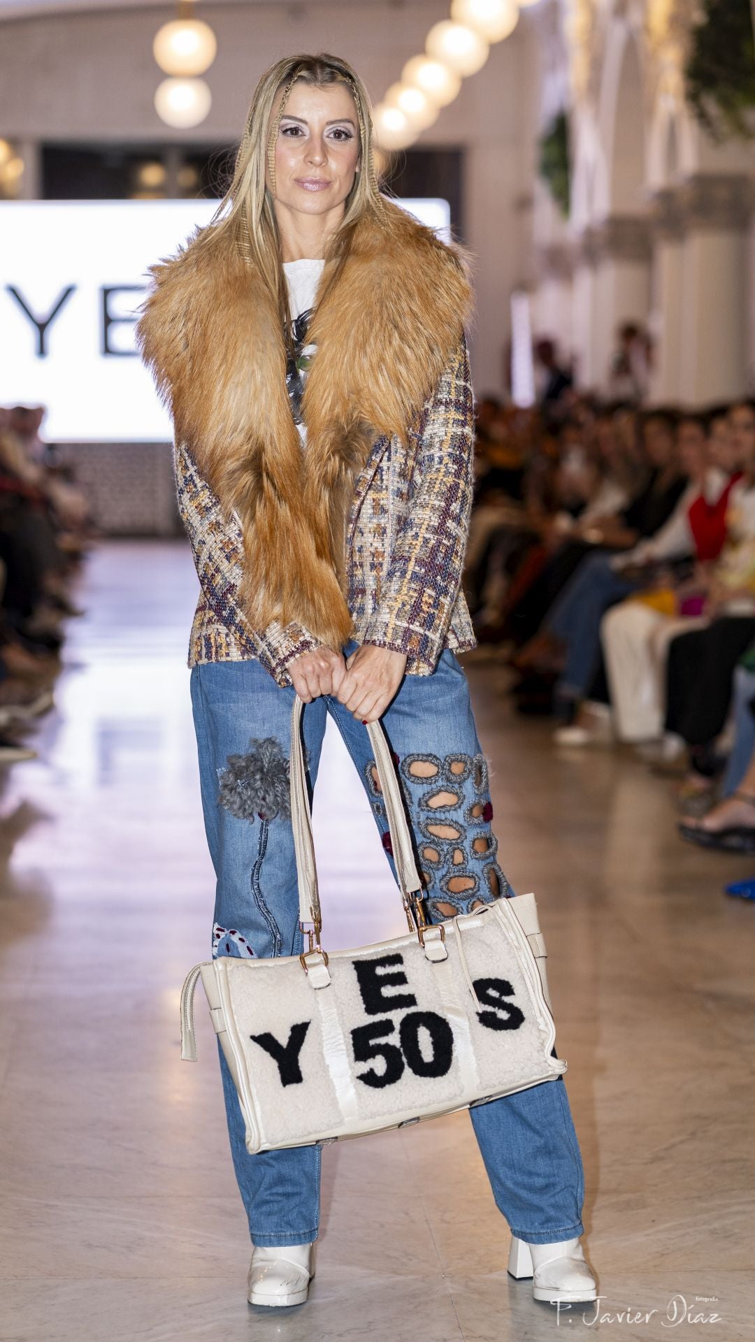 Vanessa Martínez, con total look de 'YES50'.