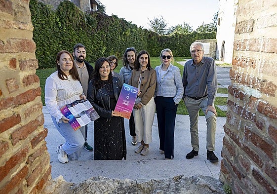 Almudena Díaz, Eduardo García, Noemí Méndez, María Gómez, Yolanda de Egoscozábal, Mamen Campo, Eva Guillermina Fernández y Juan Carlos Fernández.