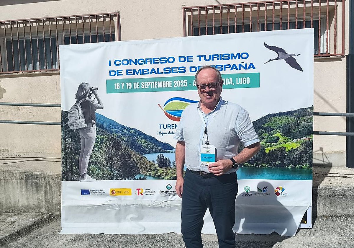 Eduardo Ortiz en el I Congreso de Turismo de Embalses de España, celebrado en Galicia.
