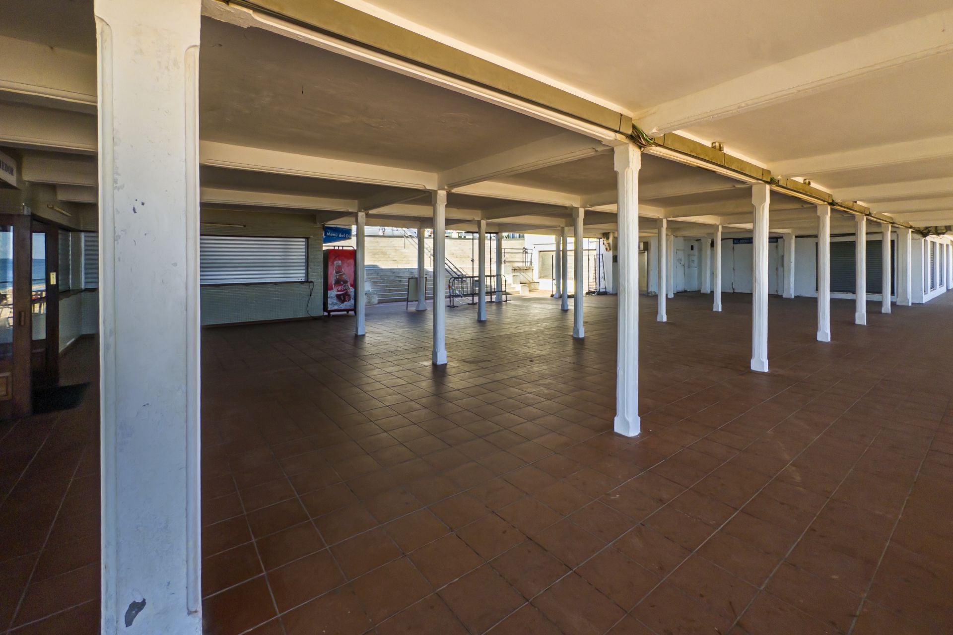 Los locales de los bajos del Rhin cerrados tras la temporada de playa.