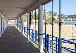 Los bajos del Rhin, apuntalados este verano debido a problemas estructurales y grietas.
