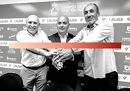 Manolo Higuera, Chema Aragón y Sebastián Ceria en la presentación de Aragón como director deportivo del Racing