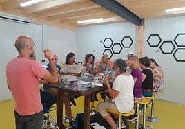 Emprendedores de turismo apicultor se forman en el programa Nansa Emprende.