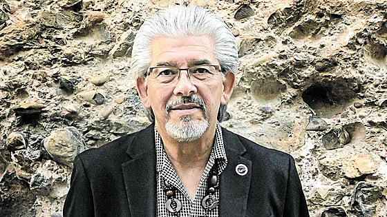 Hablando de España con el bisnieto del apache Gerónimo