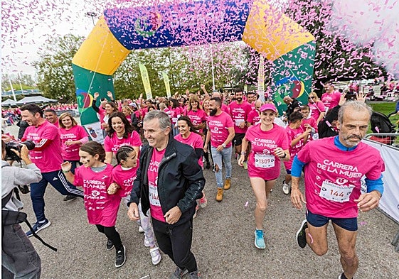 Participantes en la Carrera de la Mujer de Bezana en la edición de 2024.