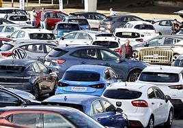 Feria de vehículo de ocasión celebrada en 2024 en Torrelavega.