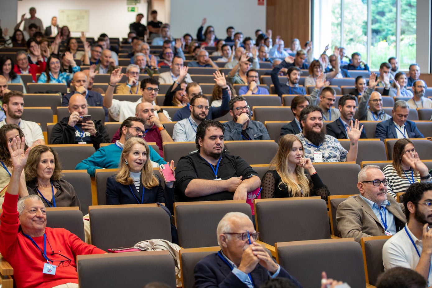 Los asistentes disfrutan del congreso en el Palacio de Exposiciones.