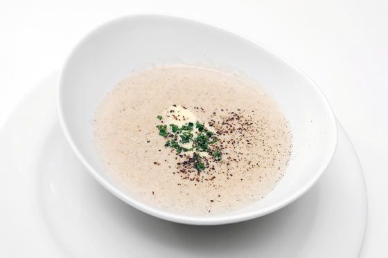 Así presentamos nuestra rica crema de setas de temporada.