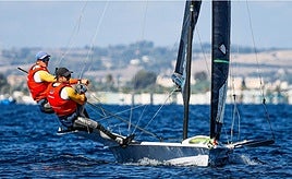 Botín y Trittel, este miércoles con la costa de Cagliari al fondo.