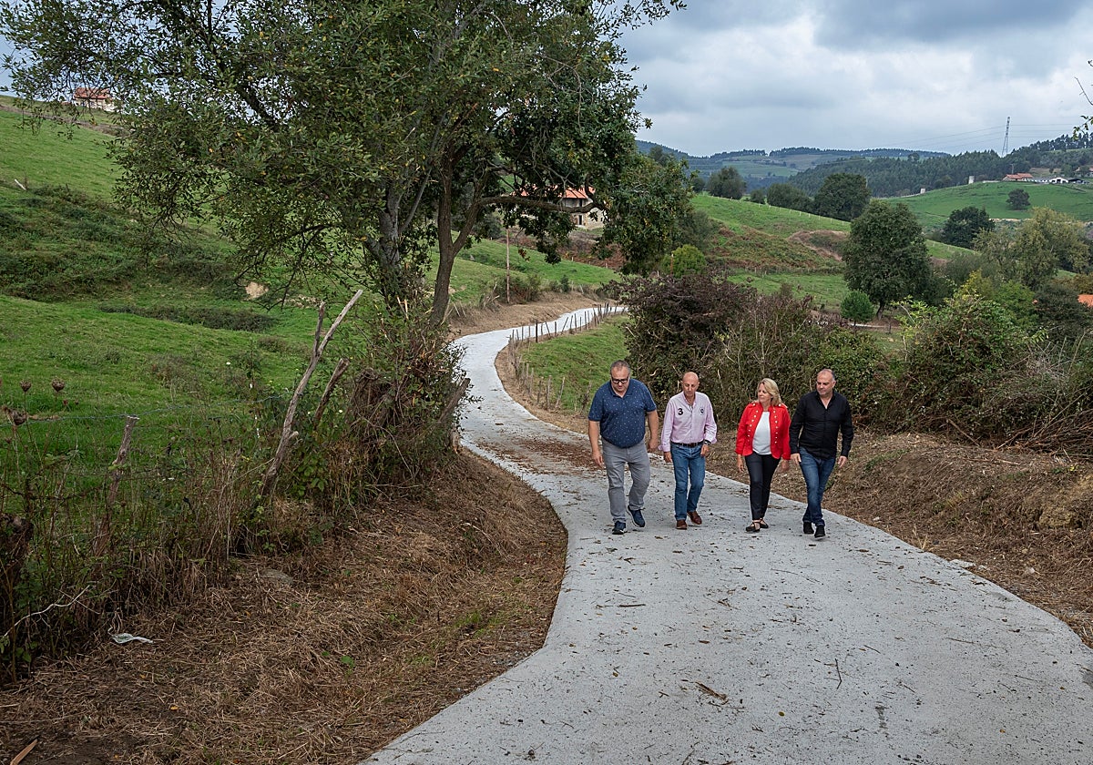 Camino renovado de Vidular.