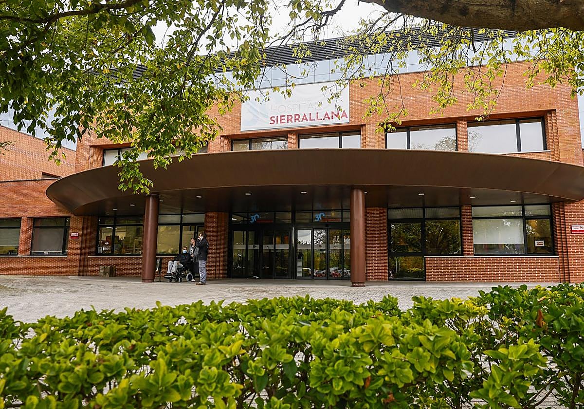 Entrada del Hospital Sierrallana, donde se registraron las coacciones condenadas.