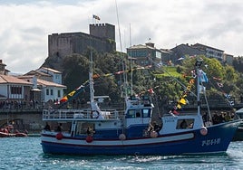 El buque Nuestra Señora de las Lindes en el puerto de San Vicente. V