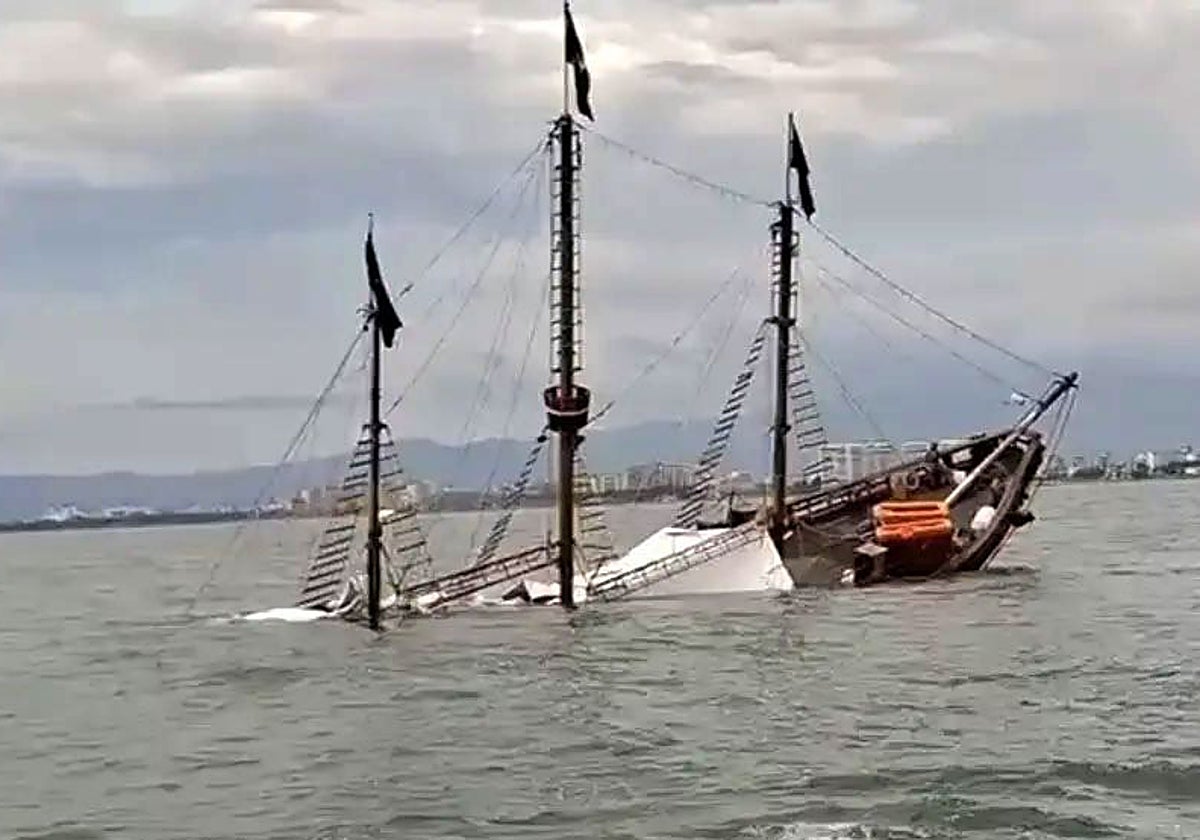 Captura de un vídeo en el momento de su hundimiento.