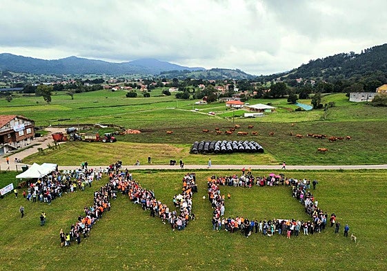 Los grupos contrarios a los proyectos eólicos han realizado diferentes concentraciones para manifestar su oposición