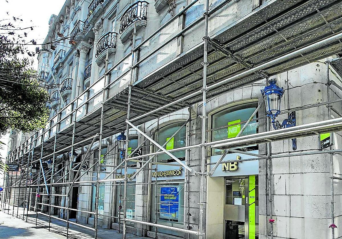 La oficina que Novo Banco tuvo en su día en Santander.