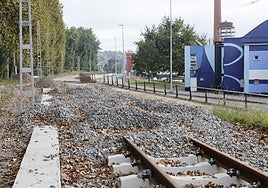 Obra de la vía auxiliar, a su paso por la zona de La Lechera.