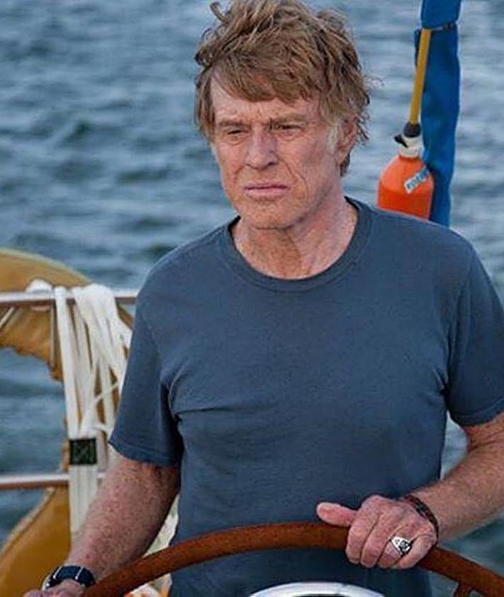 Imagen secundaria 2 - A la izquierda, escena de 'Gente corriente', dirigida por Redford. A la derecha, fotograma de 'Cuando todo está perdido'. 