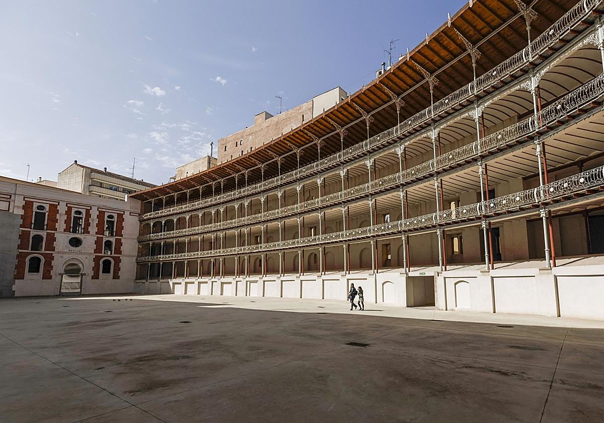 Vista del frontón madrileño Beti Jai, proyectado por el arquitecto montañés Joaquín de Rucoba (1849-1919).