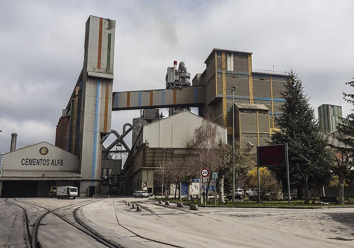 Planta de Cementos Alfa en Mataporquera, que ya explora proyectos y tecnologías para reducir y valorizar su C02.