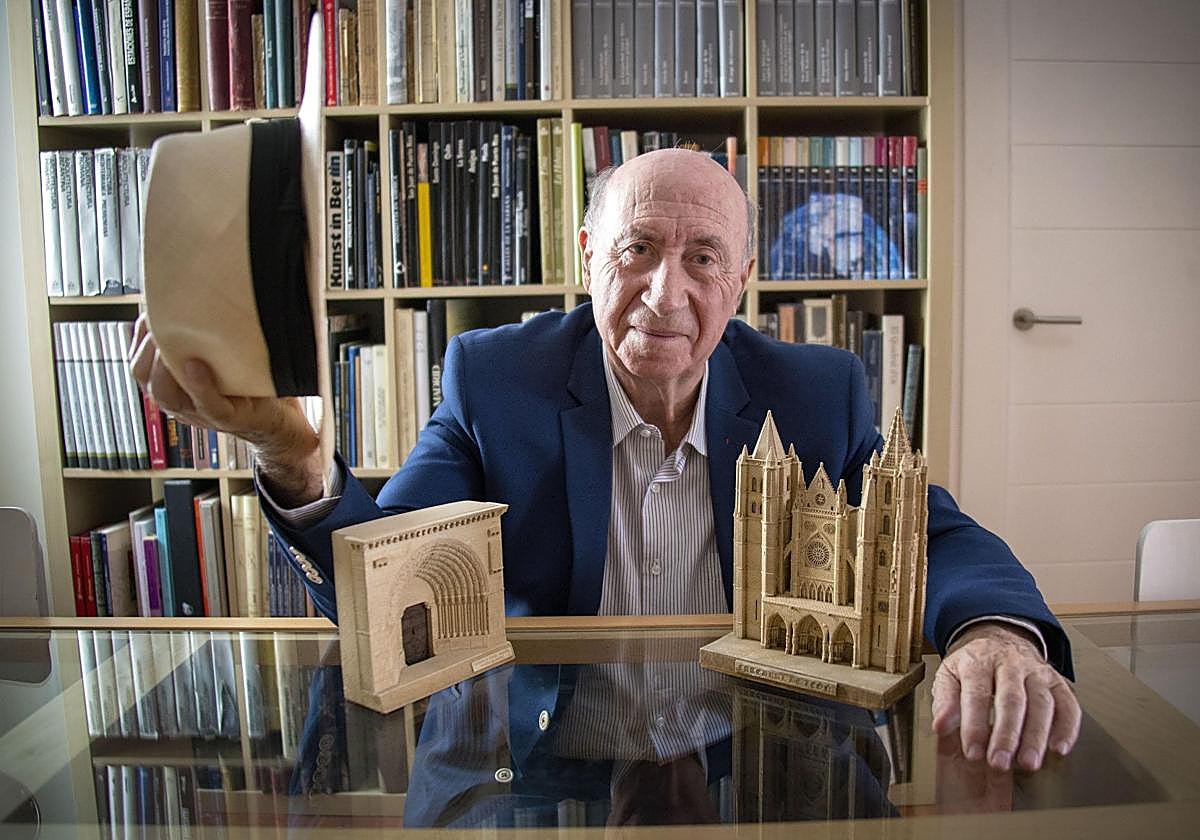 Patrimonio, humor, memoria, intimidad, románico, Santa María la Real ...se suceden en la obra.