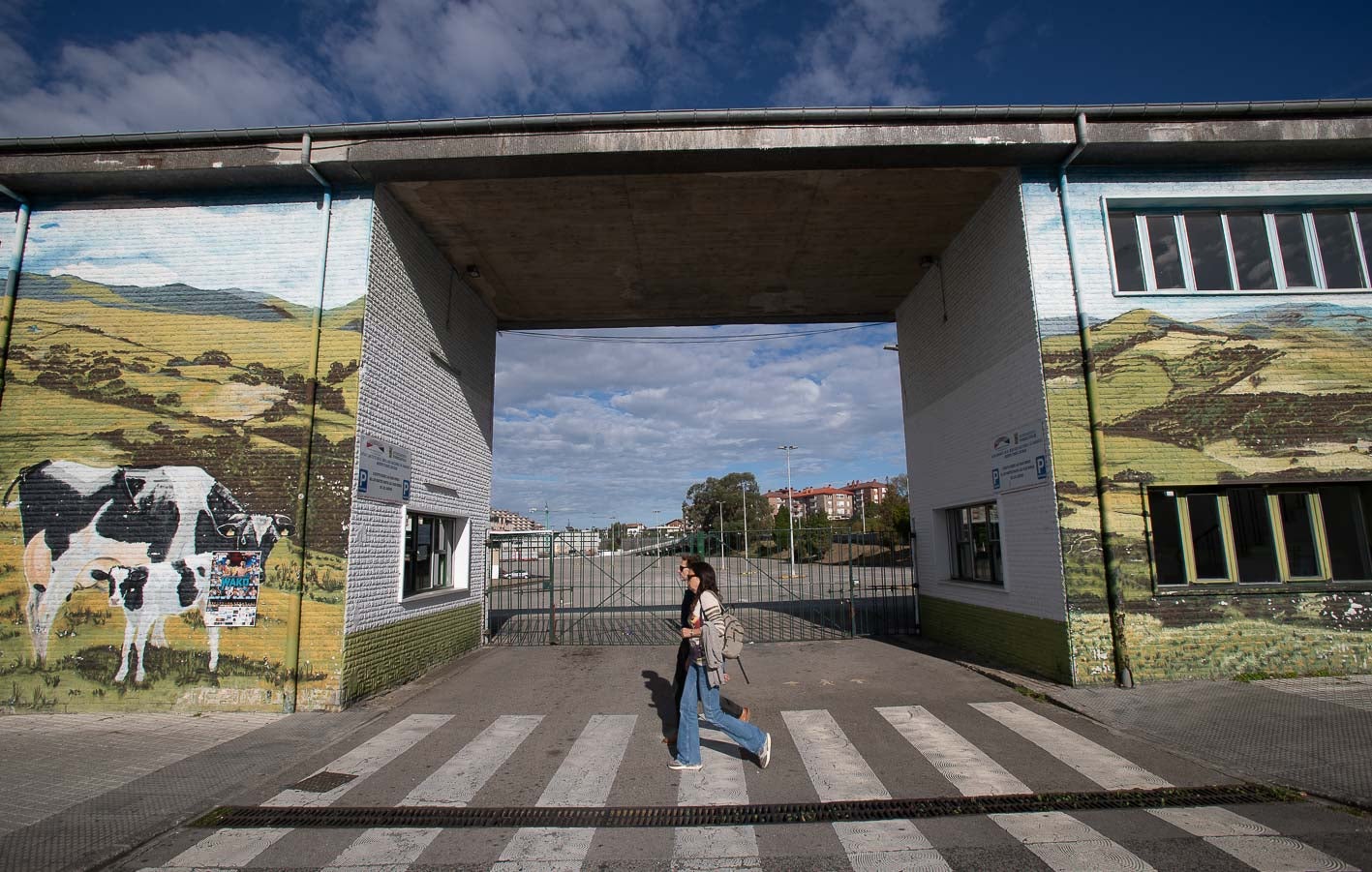 Las puertas permanecieron cerradas. 