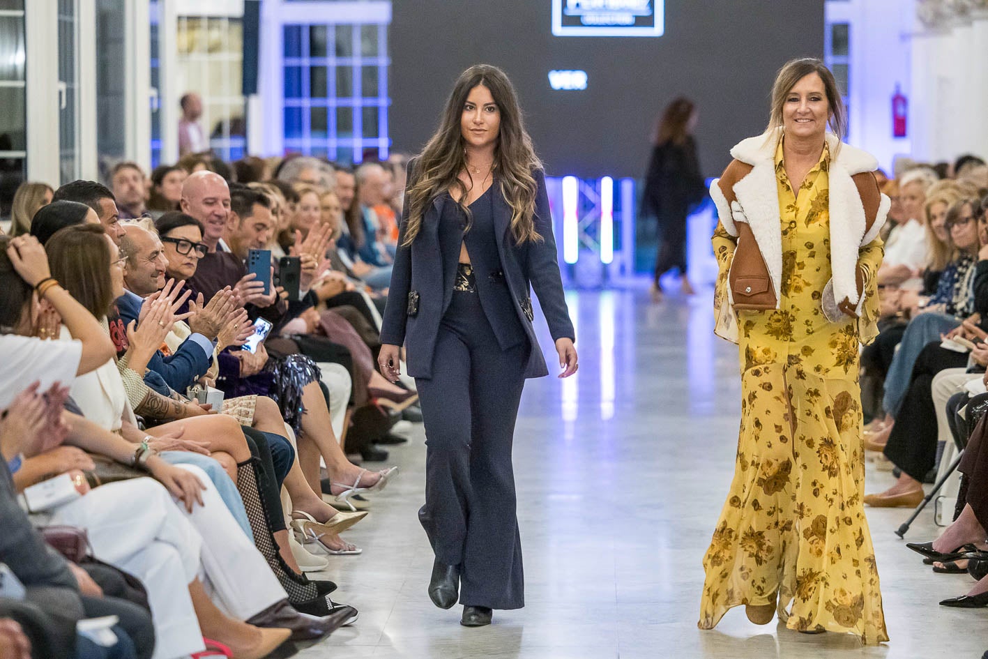 La auditora Irene Pérez y su madre, Nieves Ibáñez.