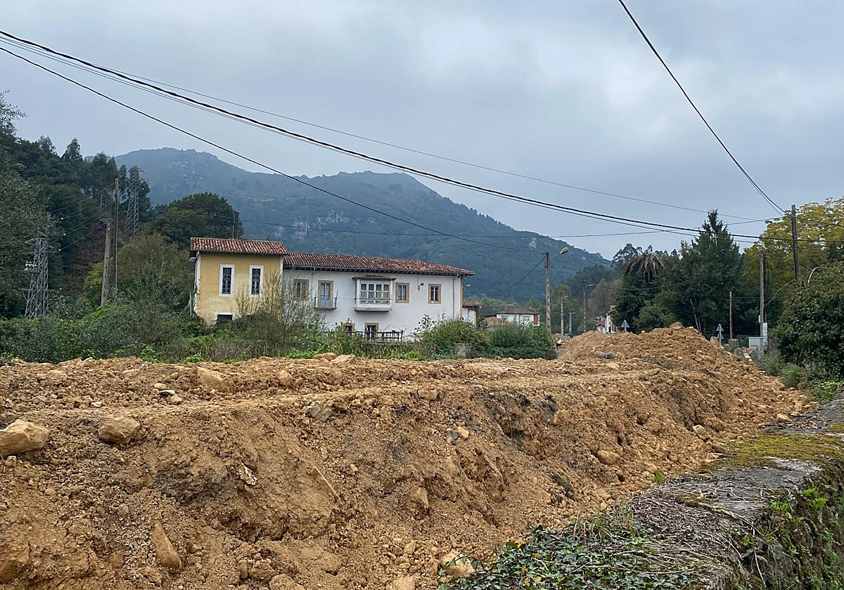 Obras en el entorno del canal.