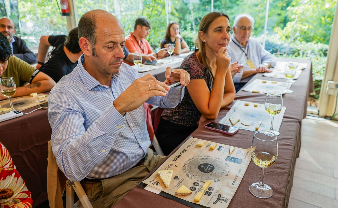 Manuel Quintana (Carnicería Quintana), Carolina Entrecanales (Granja Cudaña) y Toni González (Nuevo Molino)