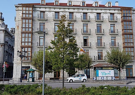 Casa de Piedra, sede de la Agencia Cántabra de Administración Tributaria (ACAT).