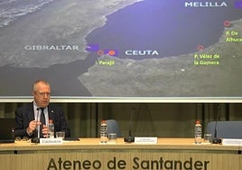 Carlos Echevarría, profesor de la UNED