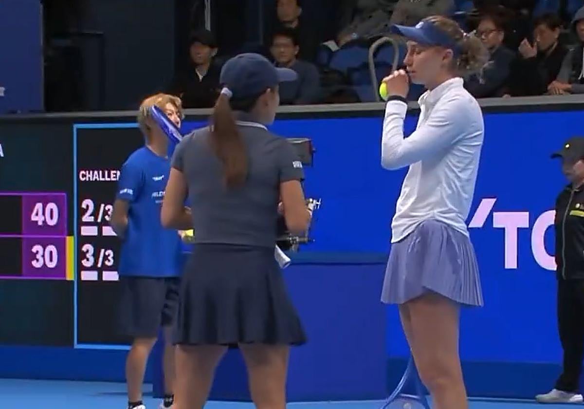 Aoyama y Bucsa, durante el partido de semifinales.