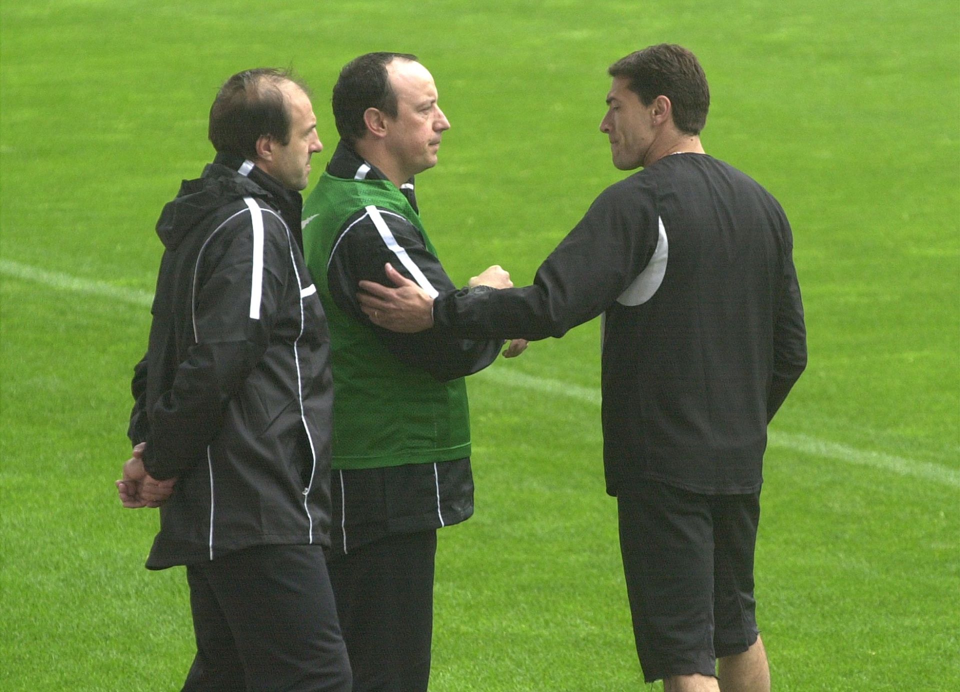 Ochoterena es testigo del saludo de Kily González a Benítez en el Valencia