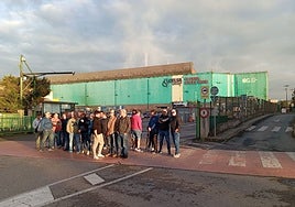 Plantilla de Tycsa en la manifestación de la pasada semana.