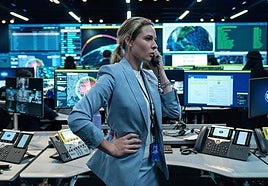 Rebecca Ferguson se mueve como pez en el agua.