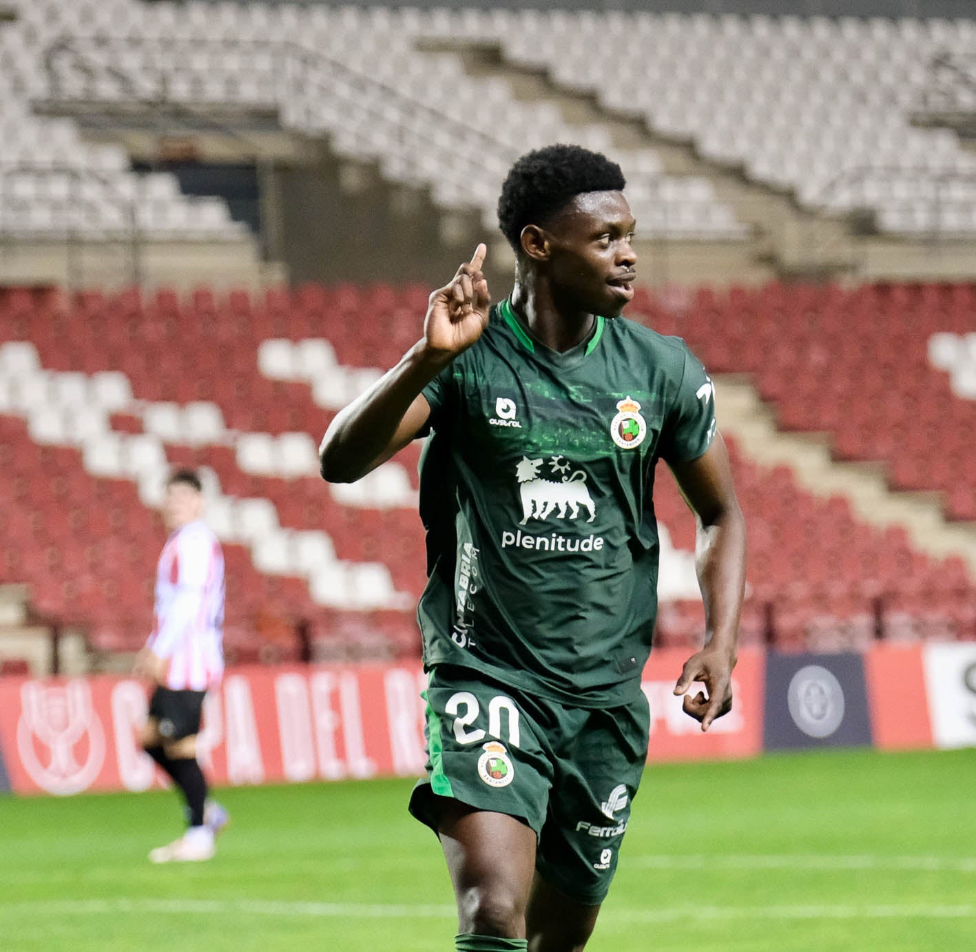 Suleiman festeja el primer tanto verdiblanco ante la SD Logroñés.