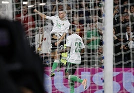La grada de El Sardinero también celebró la noche de Halloween