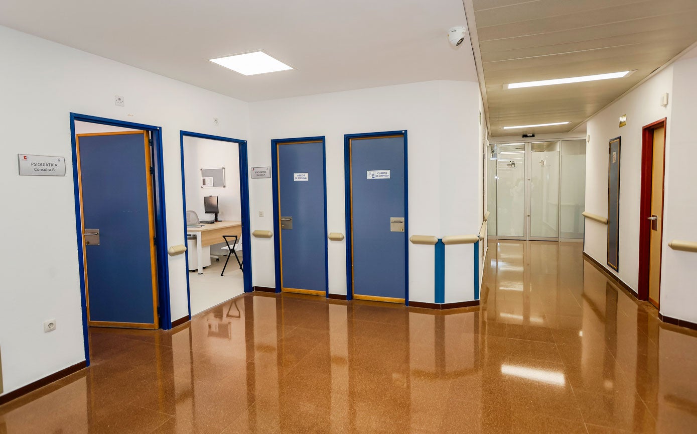 La creación de este departamento mejorará la ratio de camas por habitante en la atención de la salud mental en toda Cantabria, como han enfatizado autoridades y responsables. 