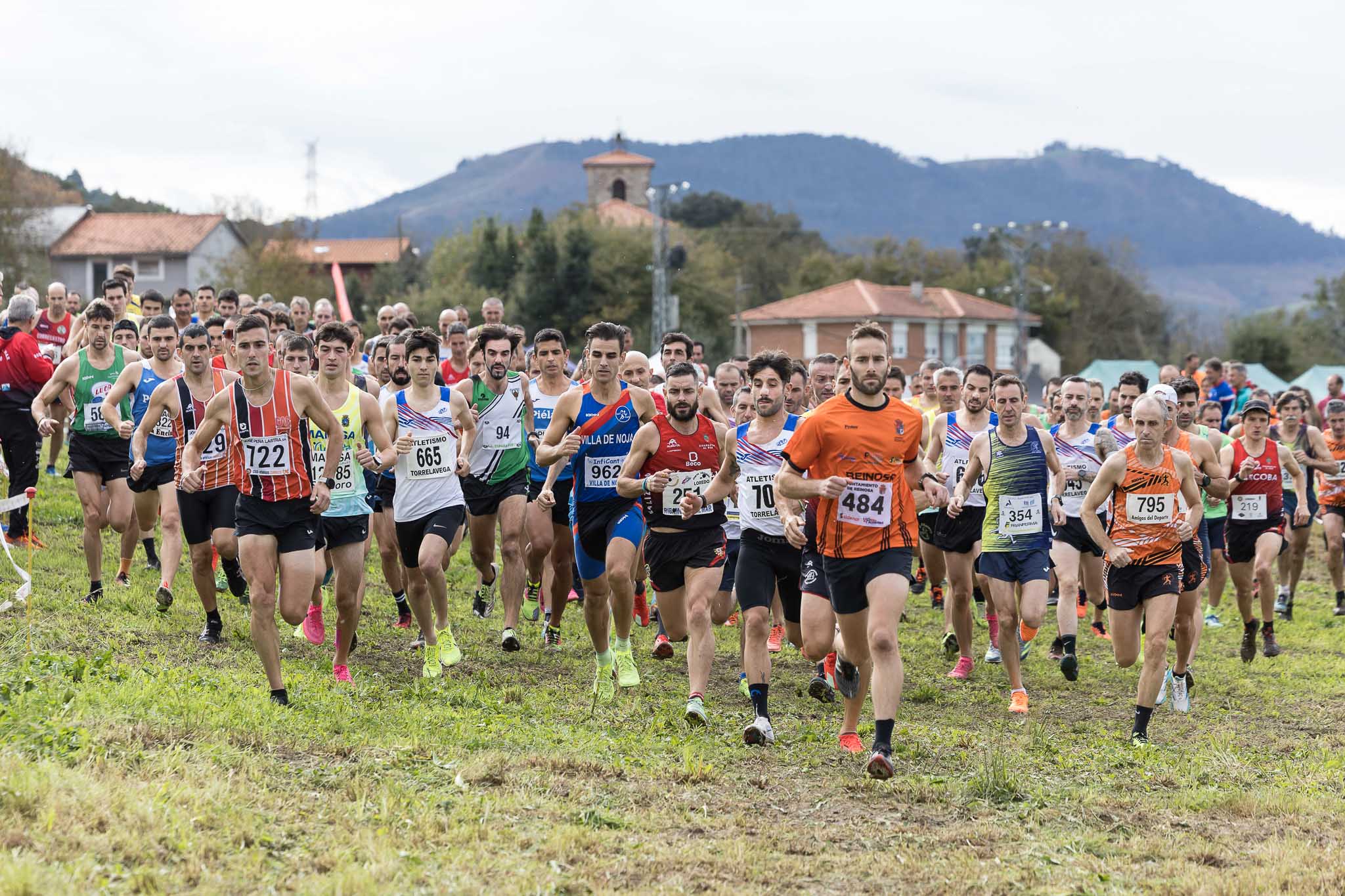 Los corredores, a la salida.
