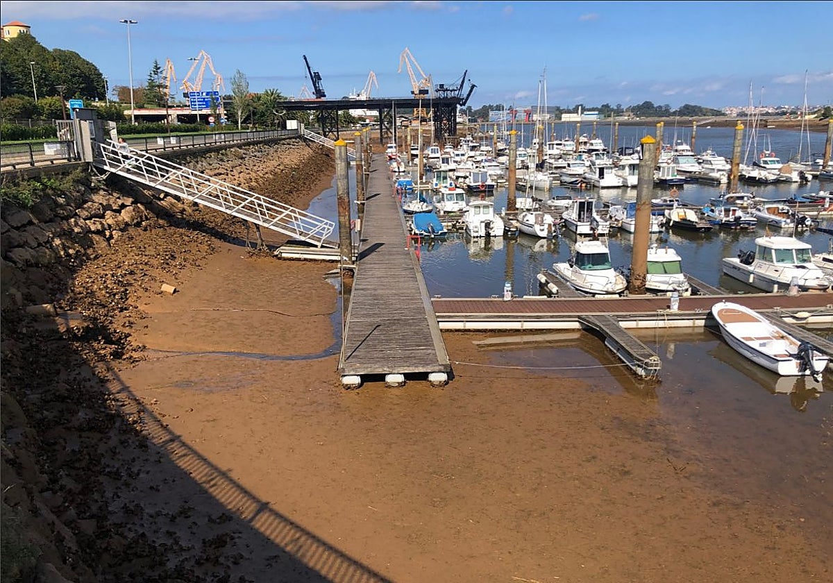 Dársena de La Orconera en El Astillero, cuyos atraques acaba de adjudicar el Ayuntamiento.