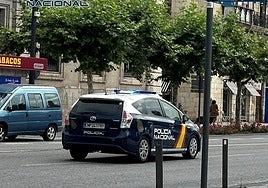 Entra a una iglesia en Santander, increpa al cura y acaba robando los cartuchos de tinta del despacho