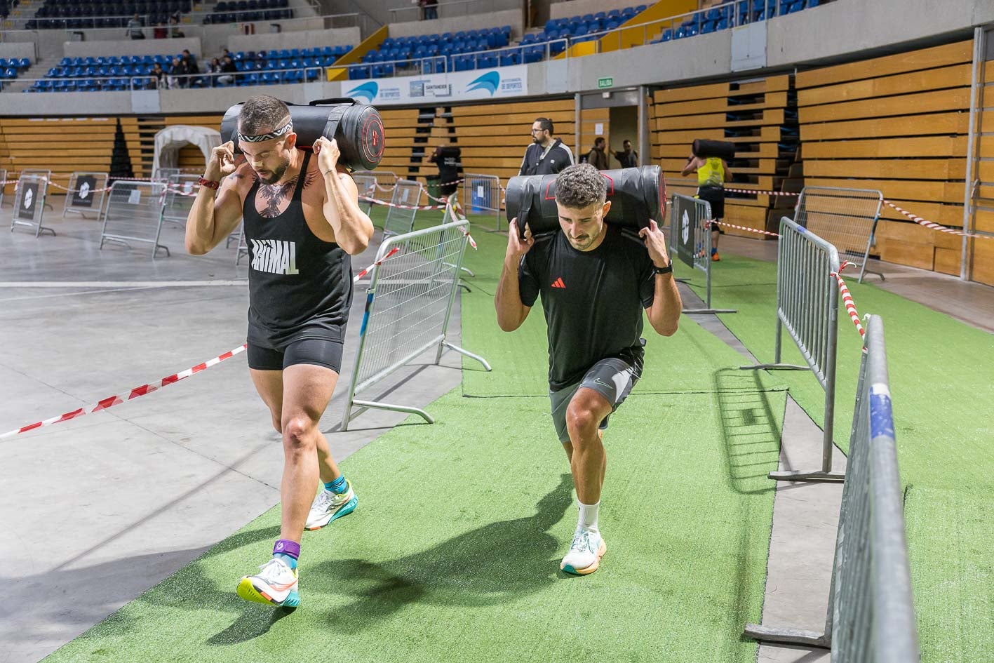 Los atletas combinaron seis kilómetros de running con seis sesiones de entrenamiento, intercalados en un formato continuo