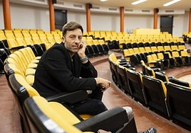 Ignacio Haya está al frente del nuevo Aula en la que el teatro, la danza y la música tejerán puentes entre la UC y la sociedad.