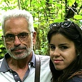 Juan Manuel Serradilla, junto a su hija Sara.