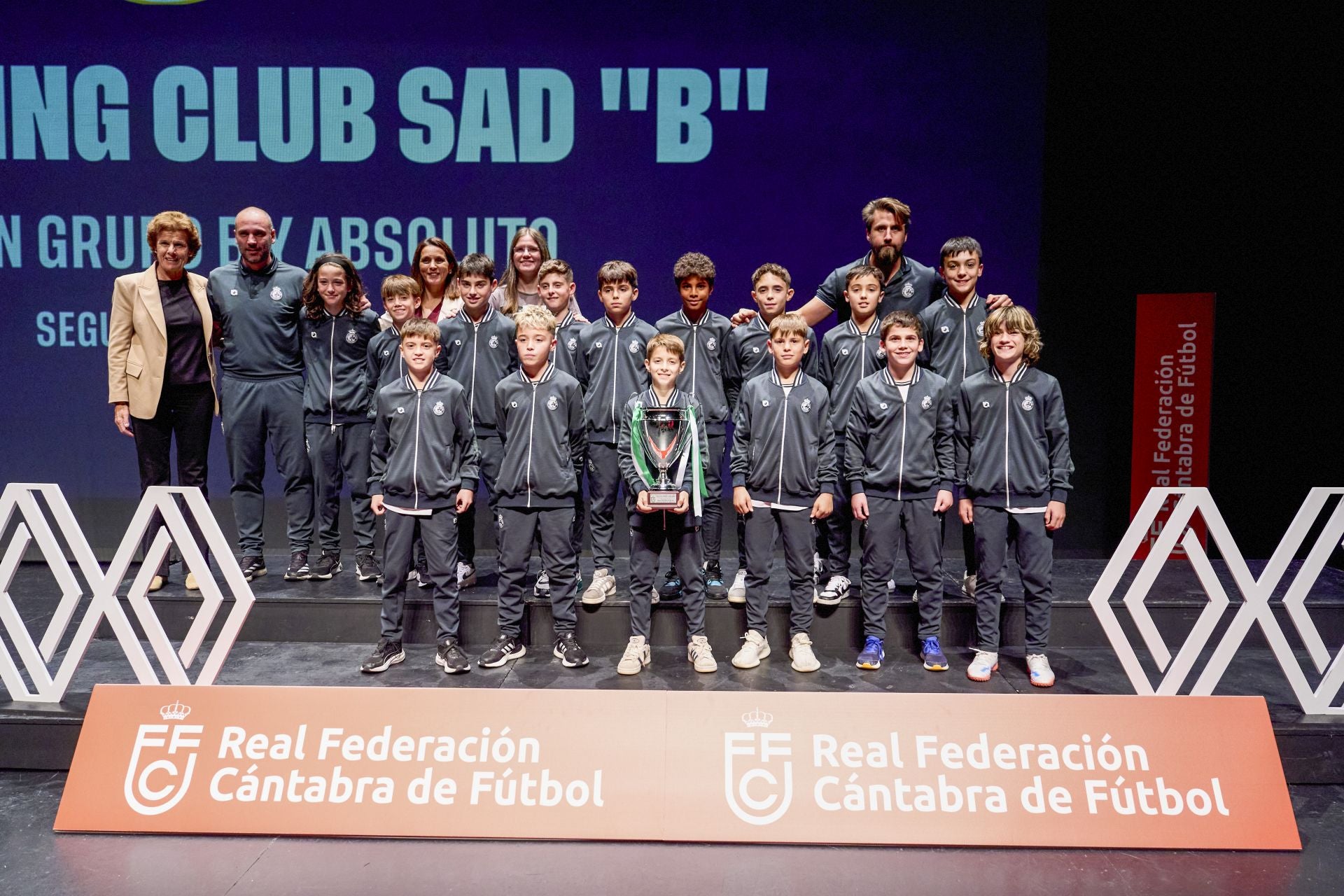 Real Racing Club «B», campeón del Grupo B y Absoluto de Segunda Alevín