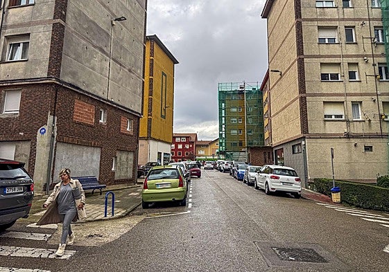 La Colonia del Mar renovará su urbanización y reorganizará sus plazas de aparcamiento.