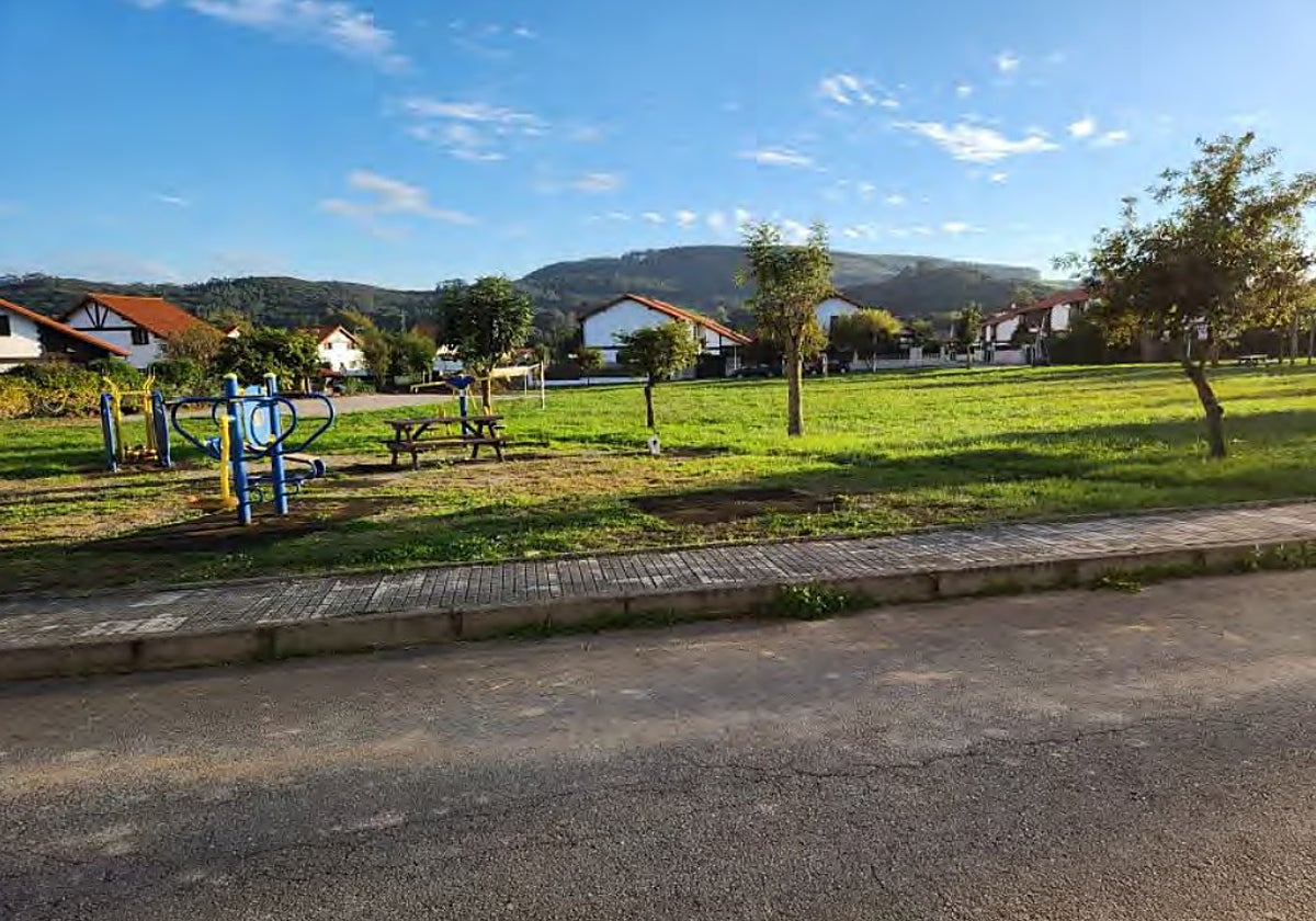 Parcela en la que se creará el área intermodal para bicicletas.