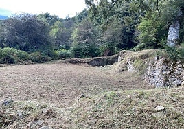 Restos del antiguo corral de lobos de Lombraña, en Polaciones.